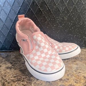 Little Girl Van’s Size 9